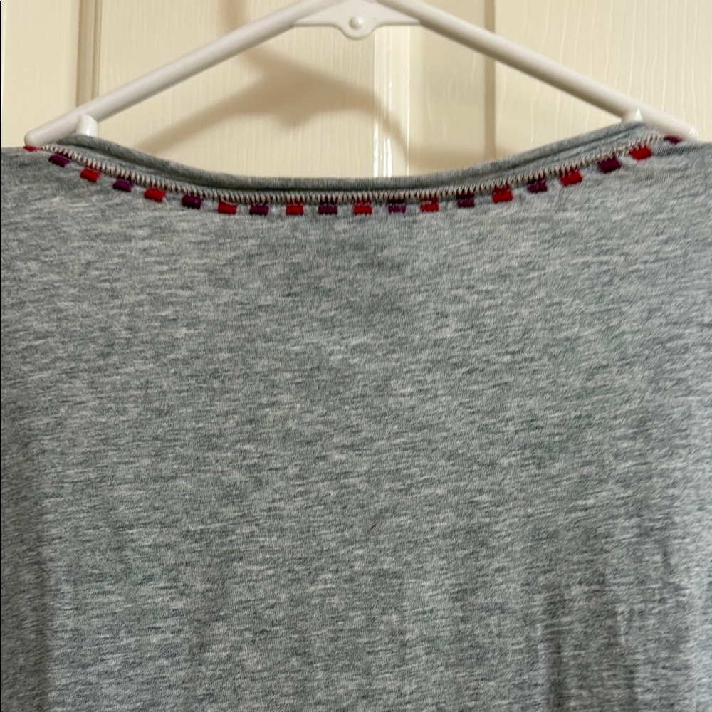Johnny Was Los Angeles Tee Shirt V-Neck Embroidered Top XL - Picture 6 of 6